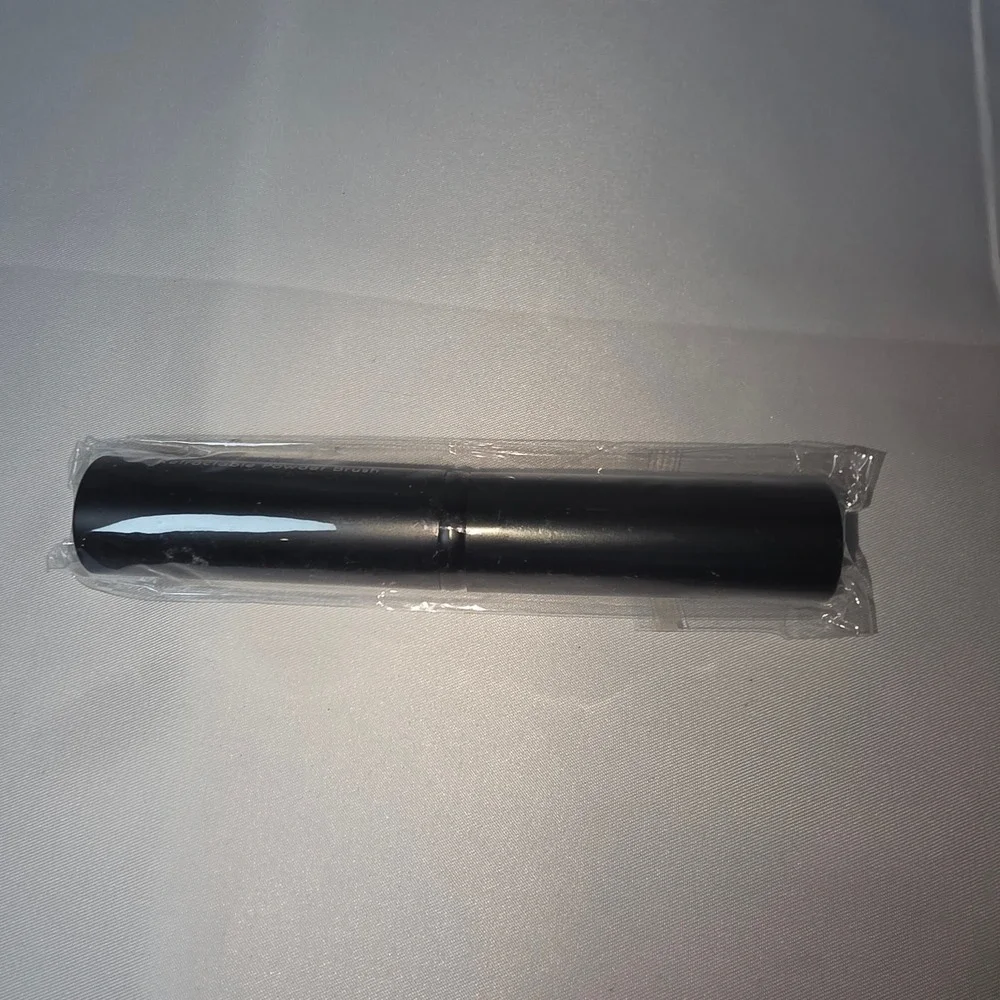 Laura Geller New York‎ Retractable Powder Brush Black Travel Size New